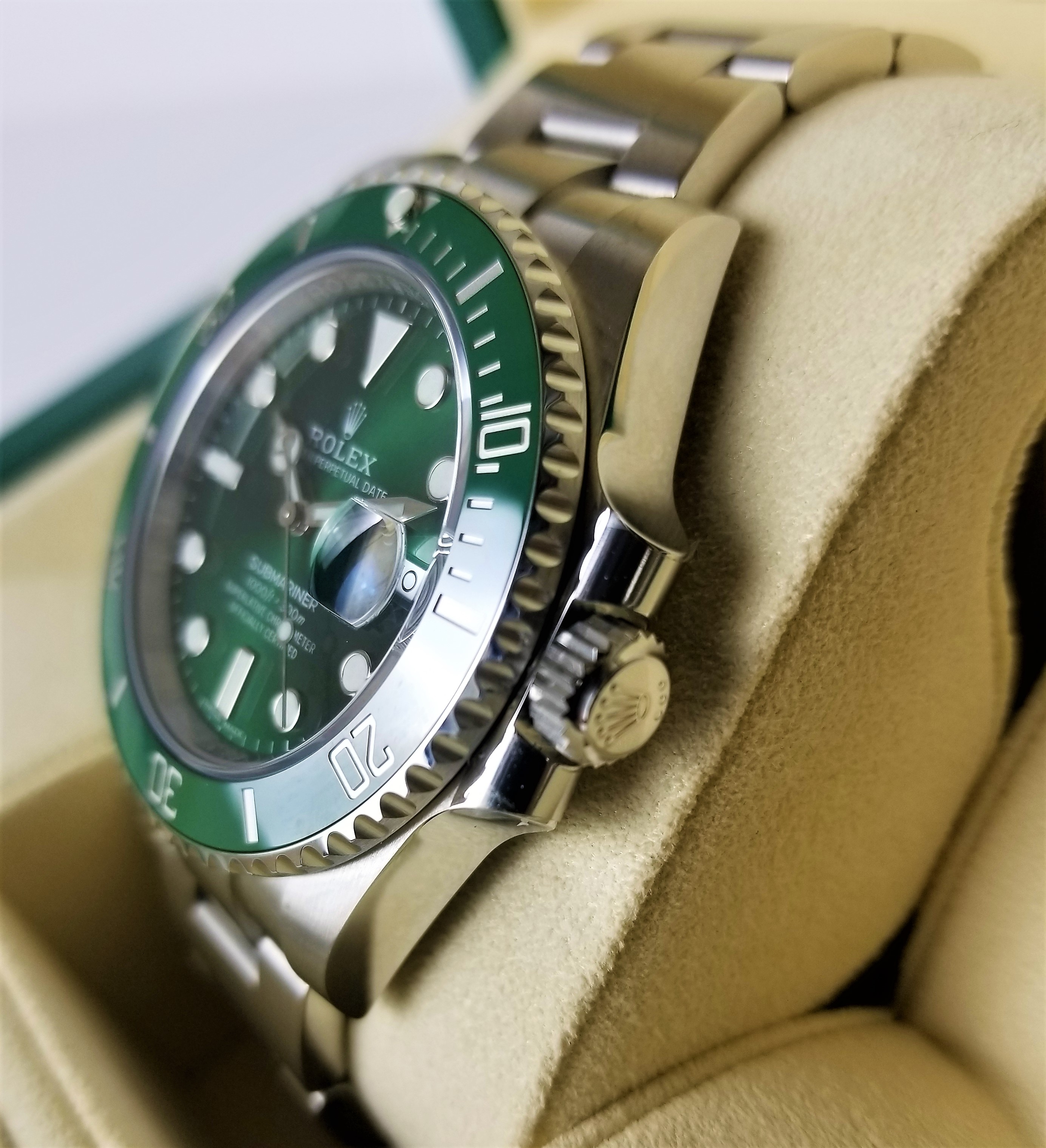 Rolex Submariner Date Green Hulk Stainless Steel Wristwatch - 66mint Fine  Estate Jewelry